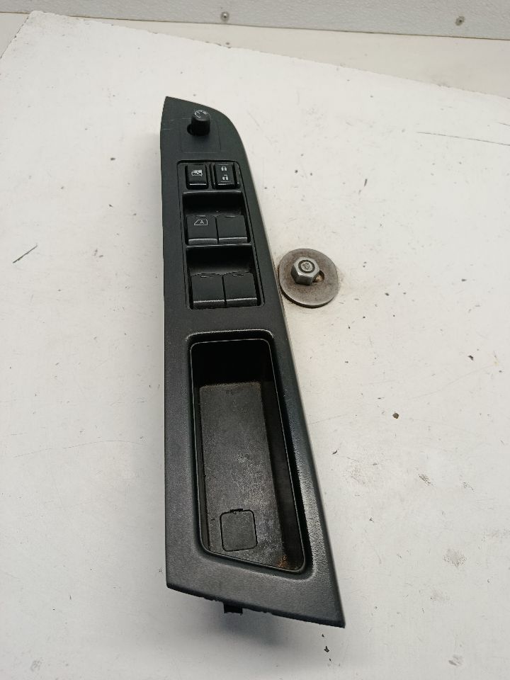 2013 Subaru XV CROSSTREK Front Door Switch