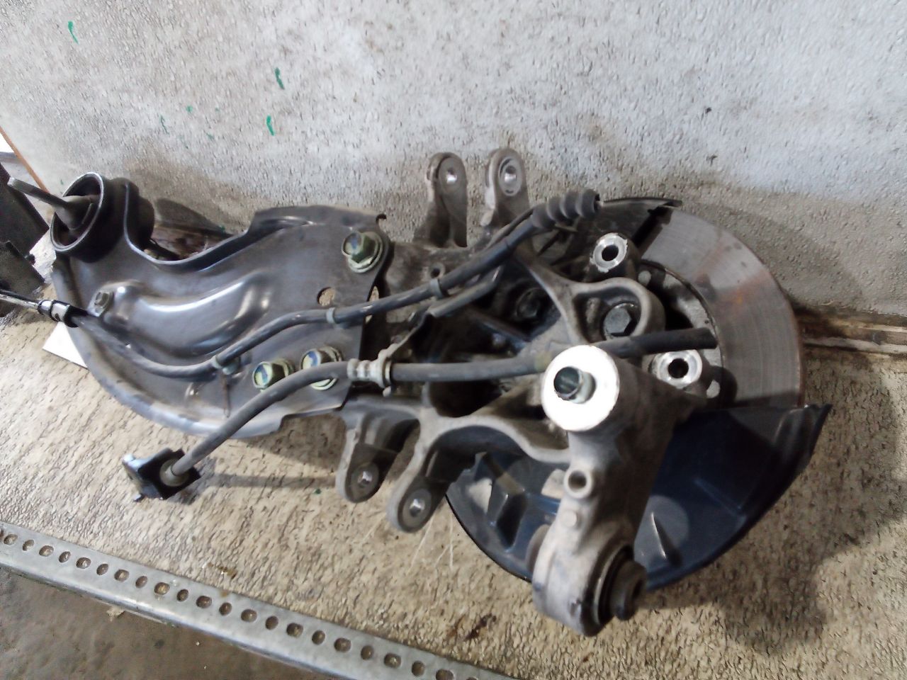 Part image 9