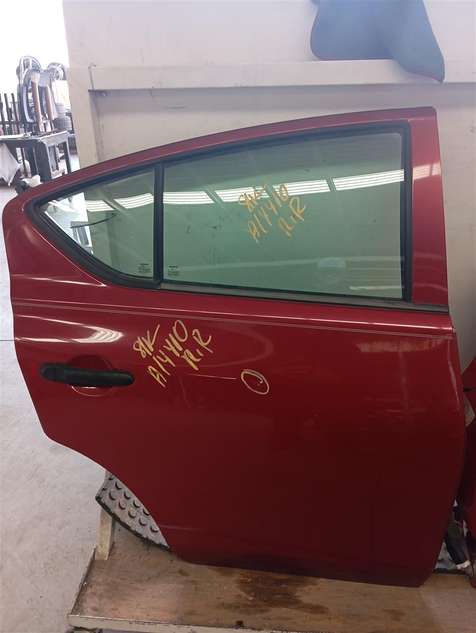 2013 Nissan VERSA Dr Assm, Rear Side
