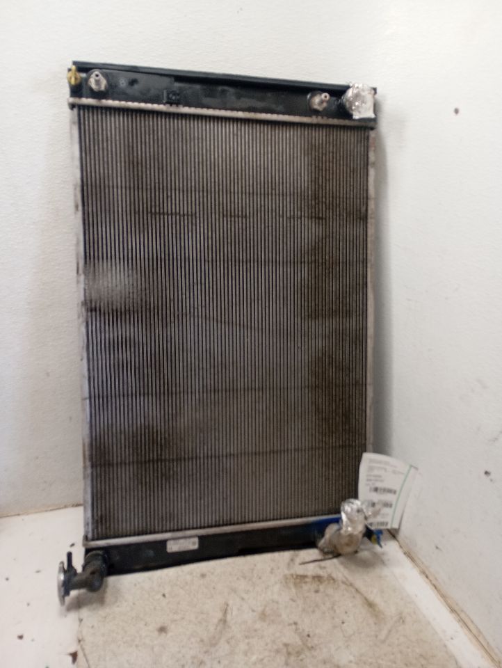 2007 Toyota SIENNA Radiators