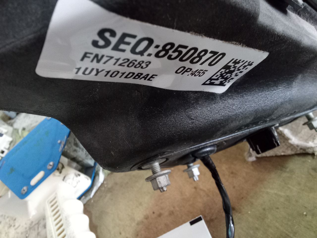 Part image 4