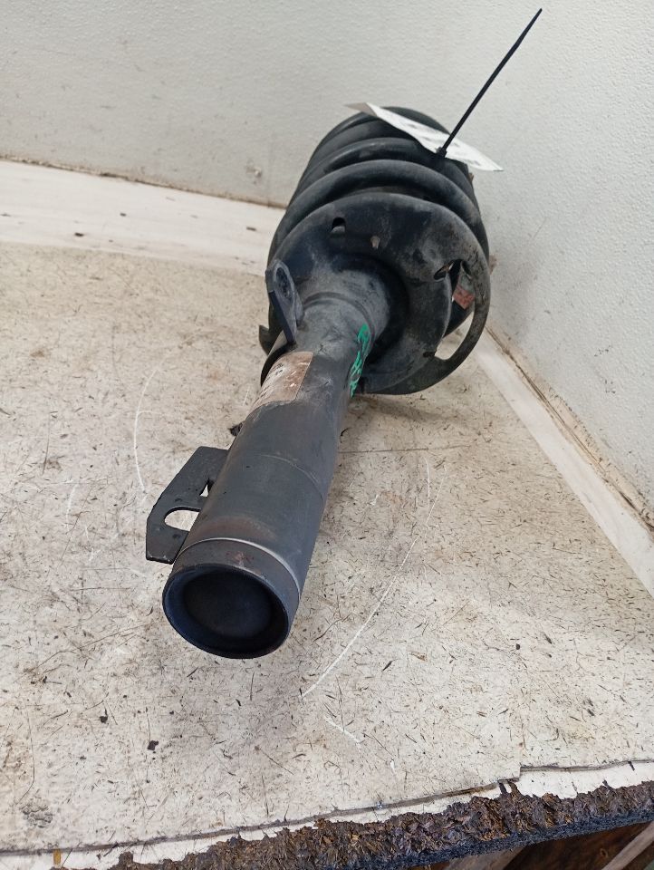 2017 Ford TRANSIT 150 Strut