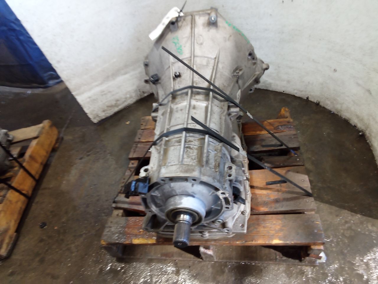 Part image 3