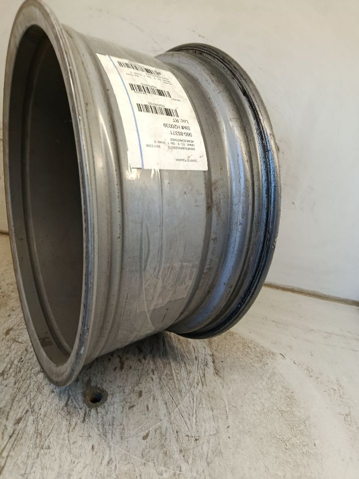Part image 3