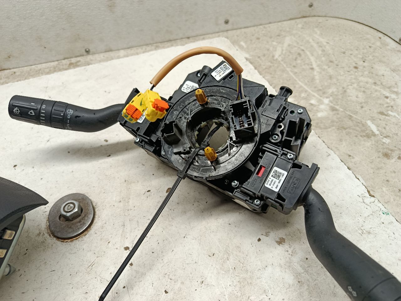 Part image 3
