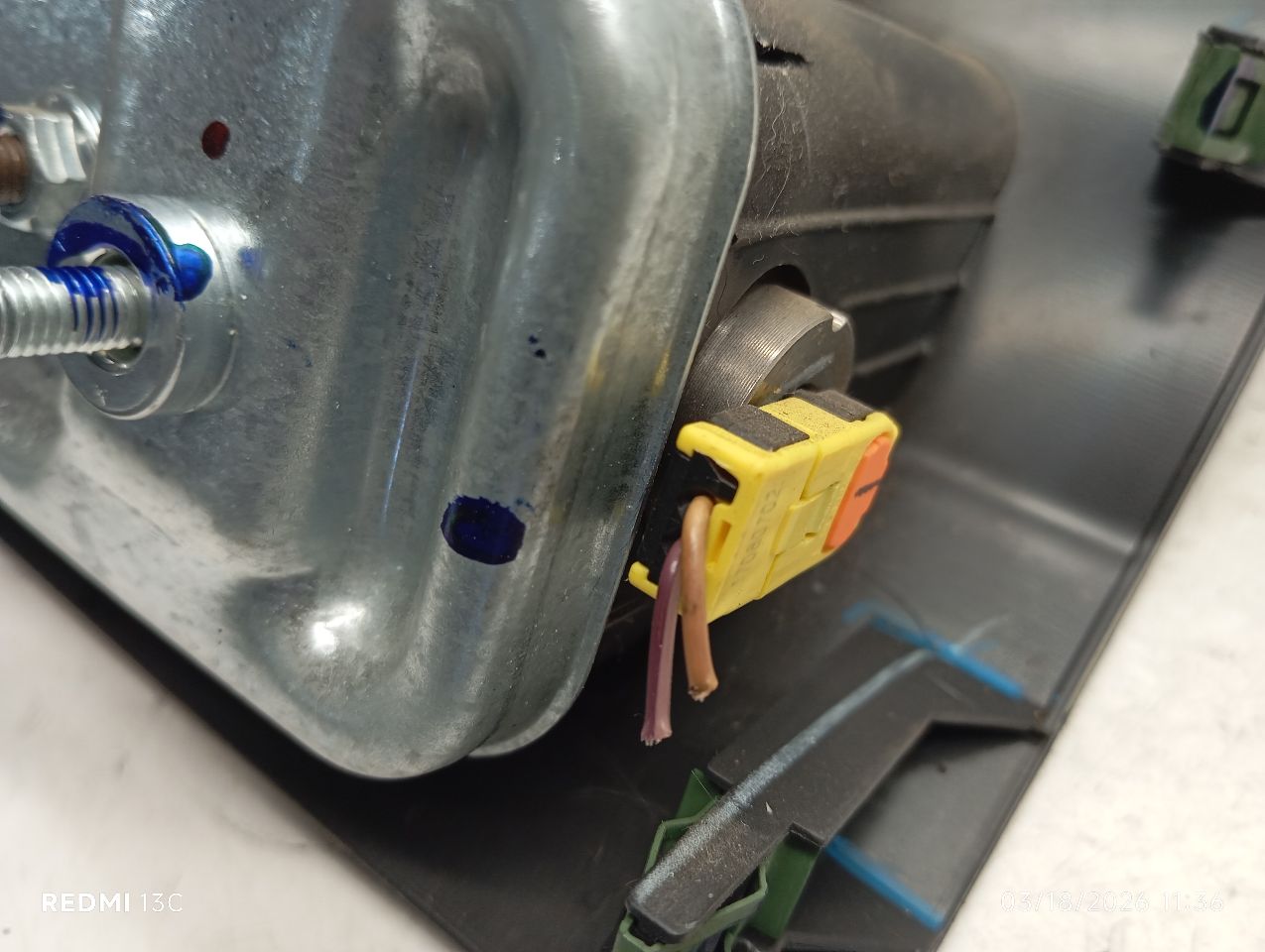 Part image 3