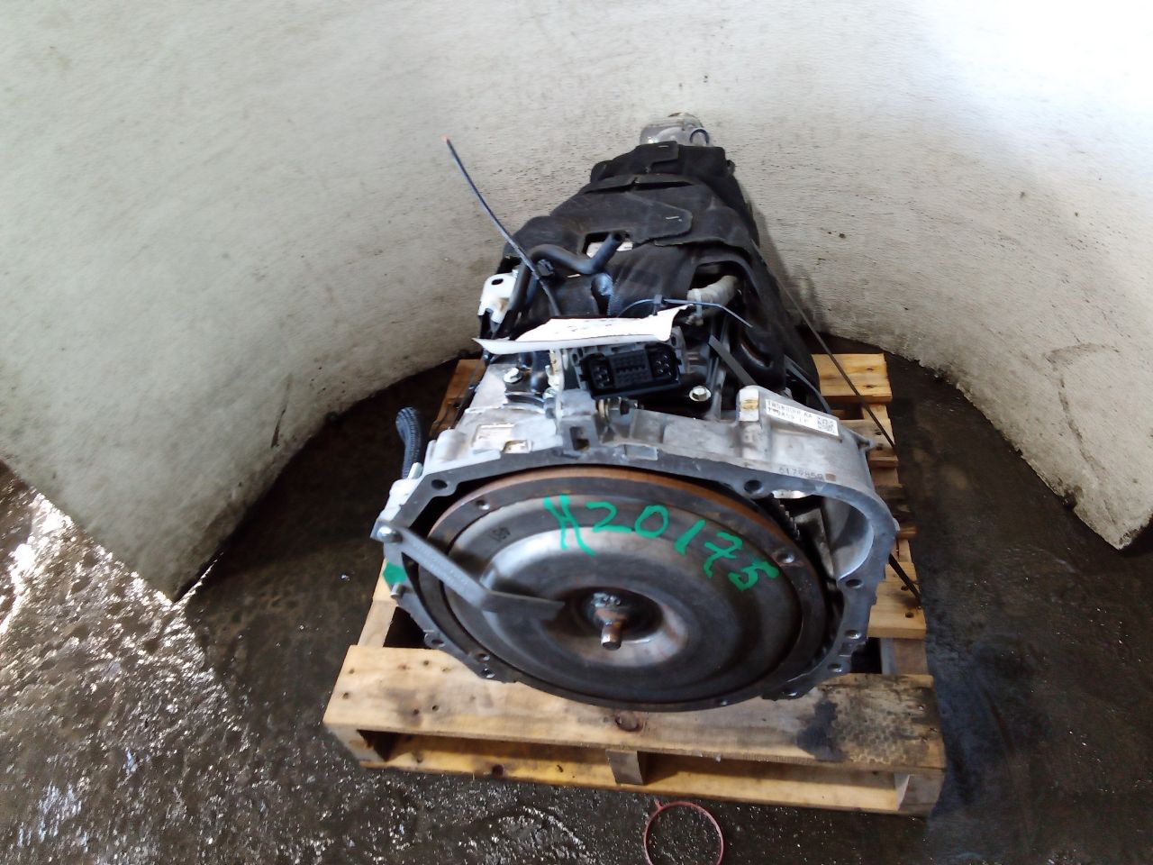 Part image 3