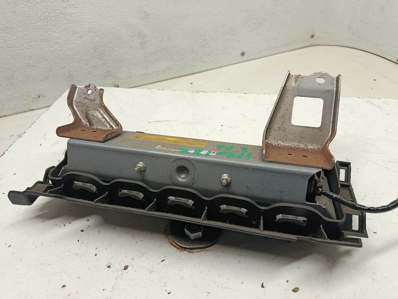 Part image 4