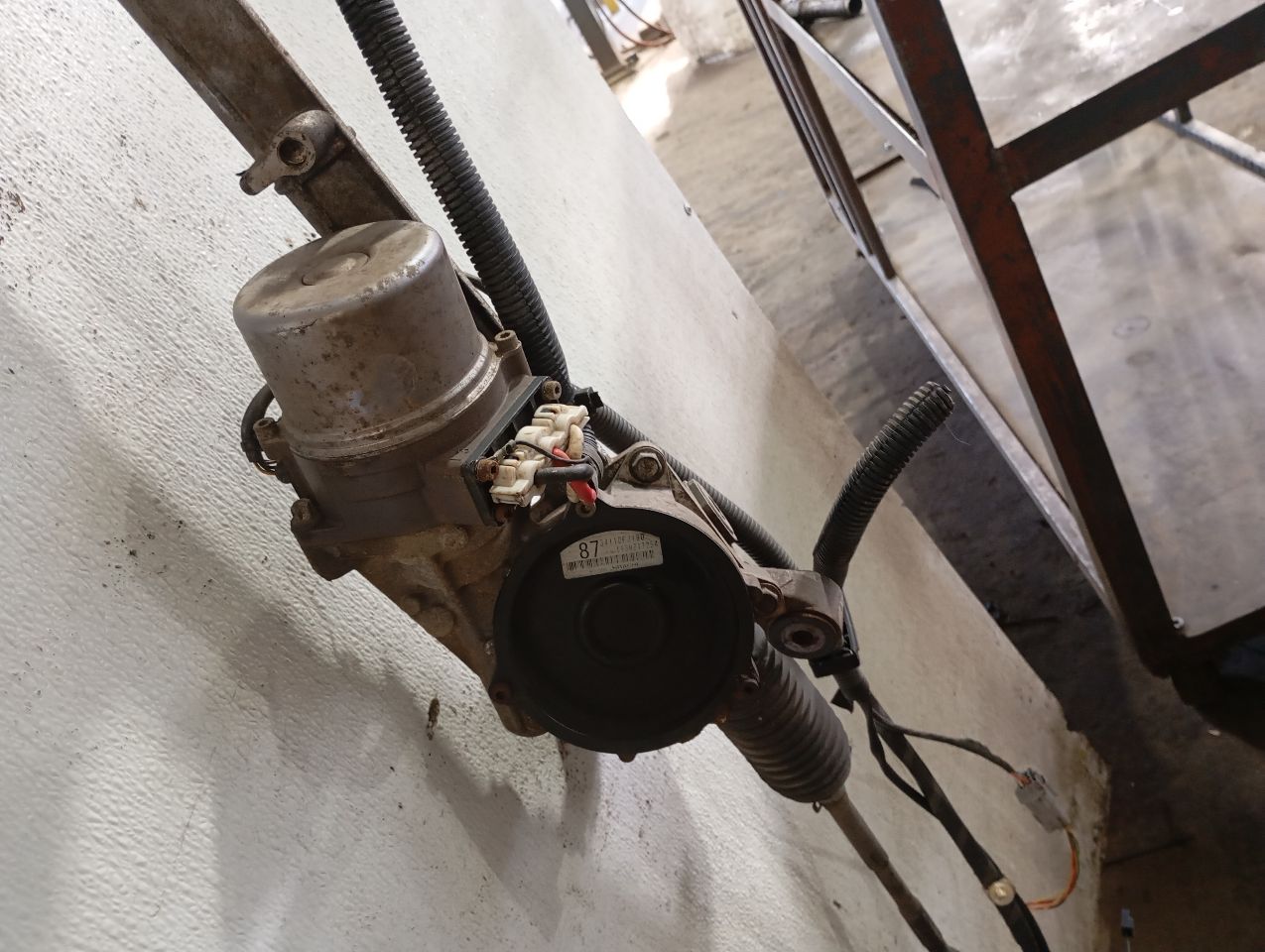 Part image 8