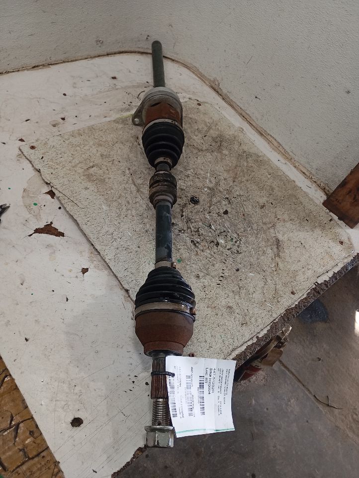 2014 Nissan JUKE Axle Shaft