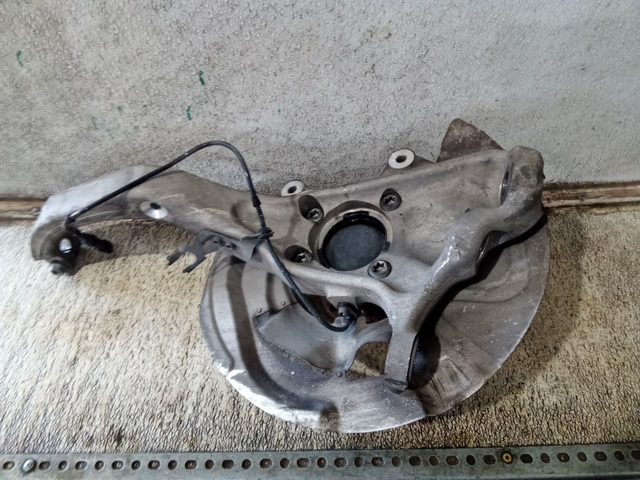 Part image 4