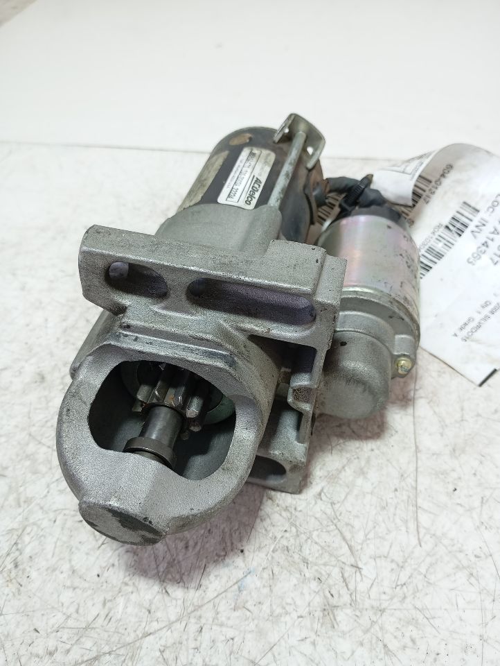 Part image 3