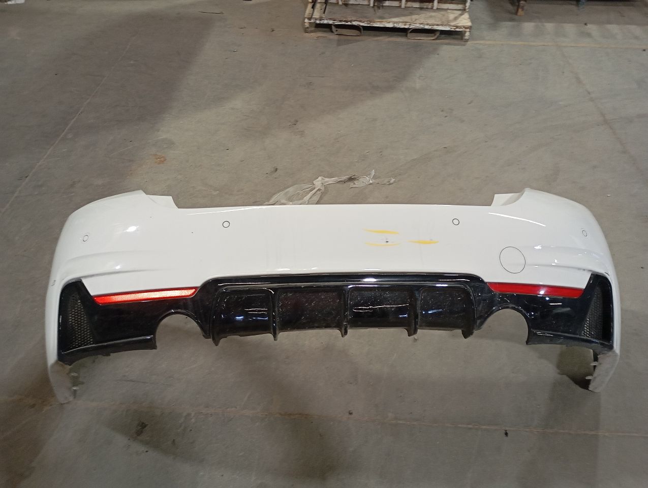 Part image 3
