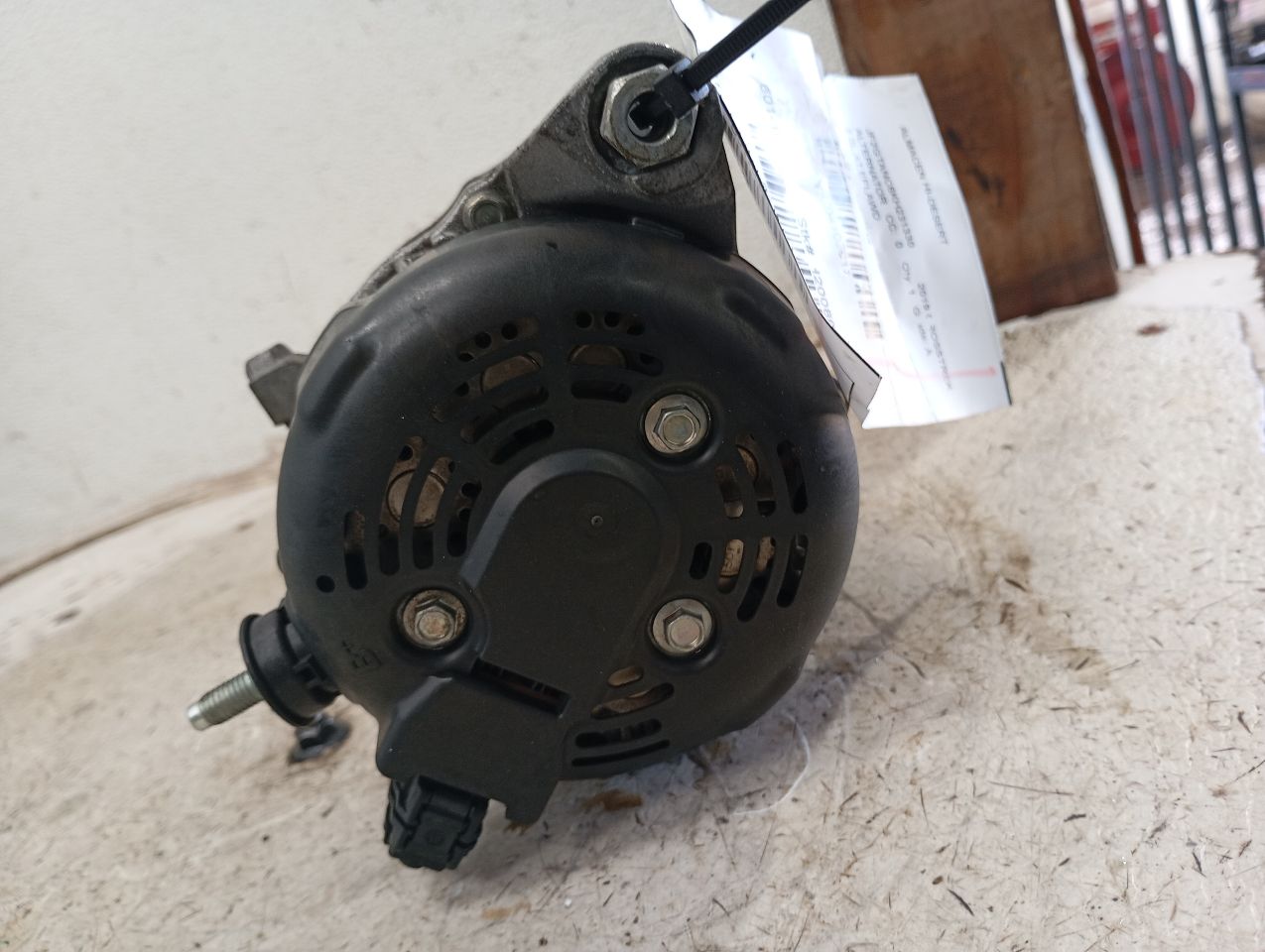 Part image 3