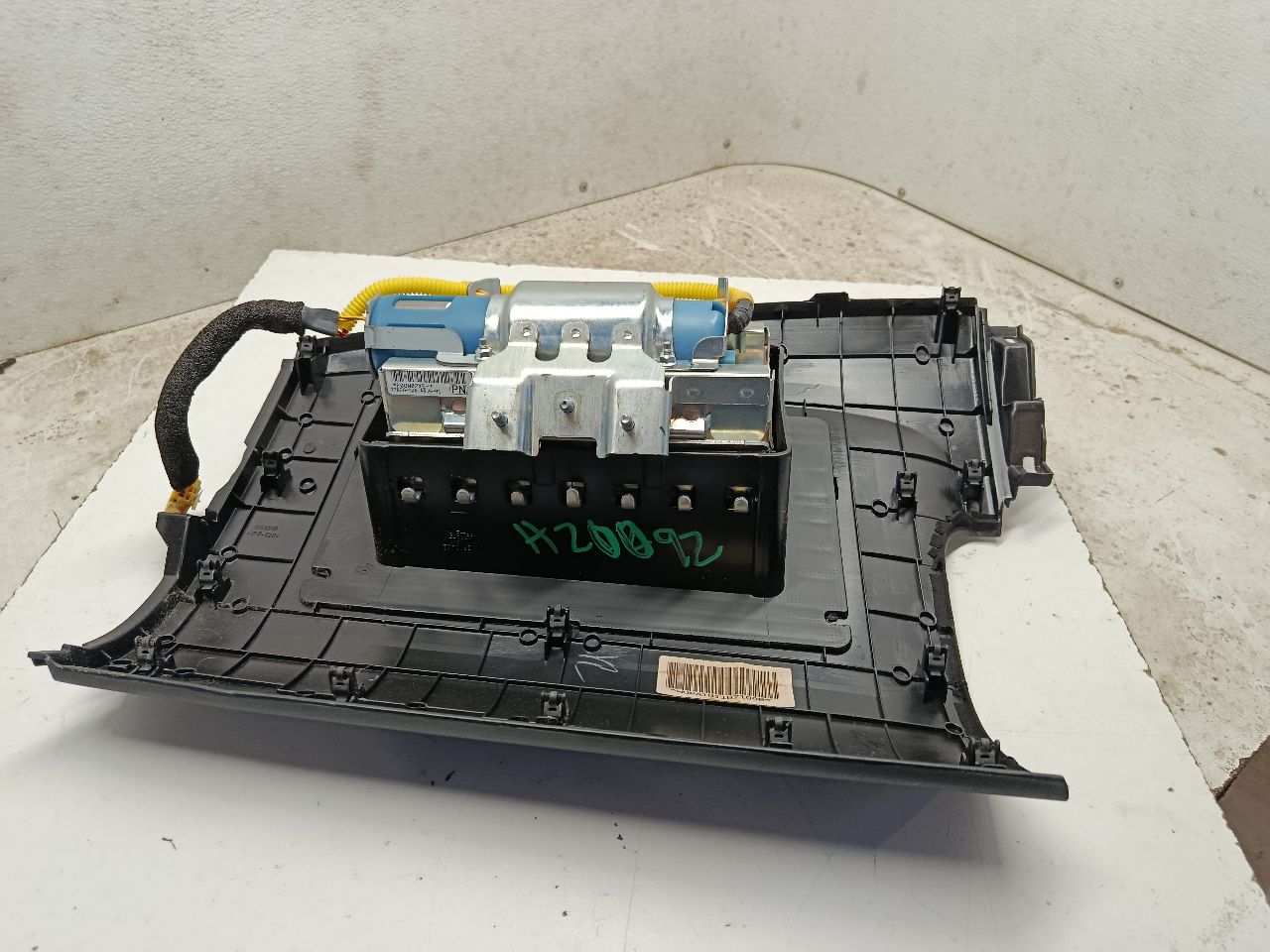 Part image 3