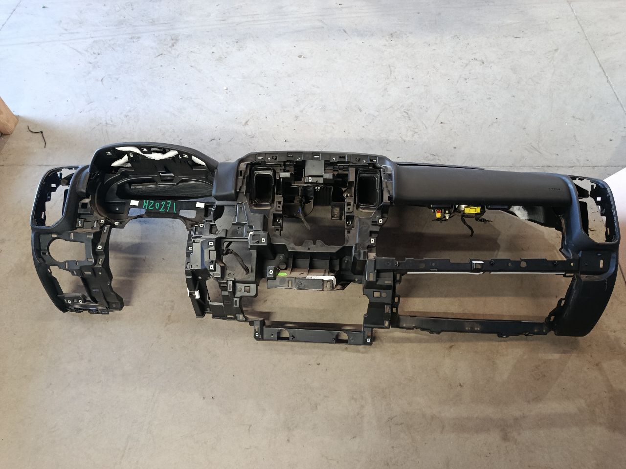 Part image 1