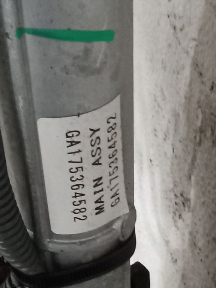 Part image 11