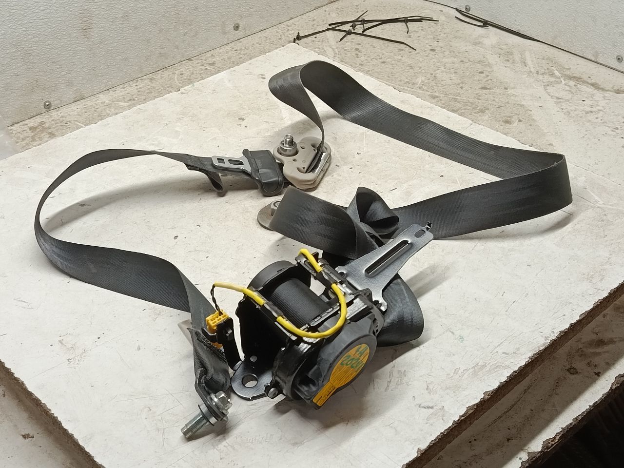 2017 Subaru IMPREZA Seat Belt, Front
