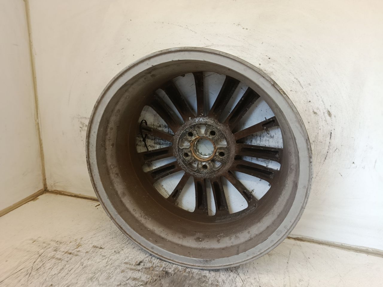 Part image 3
