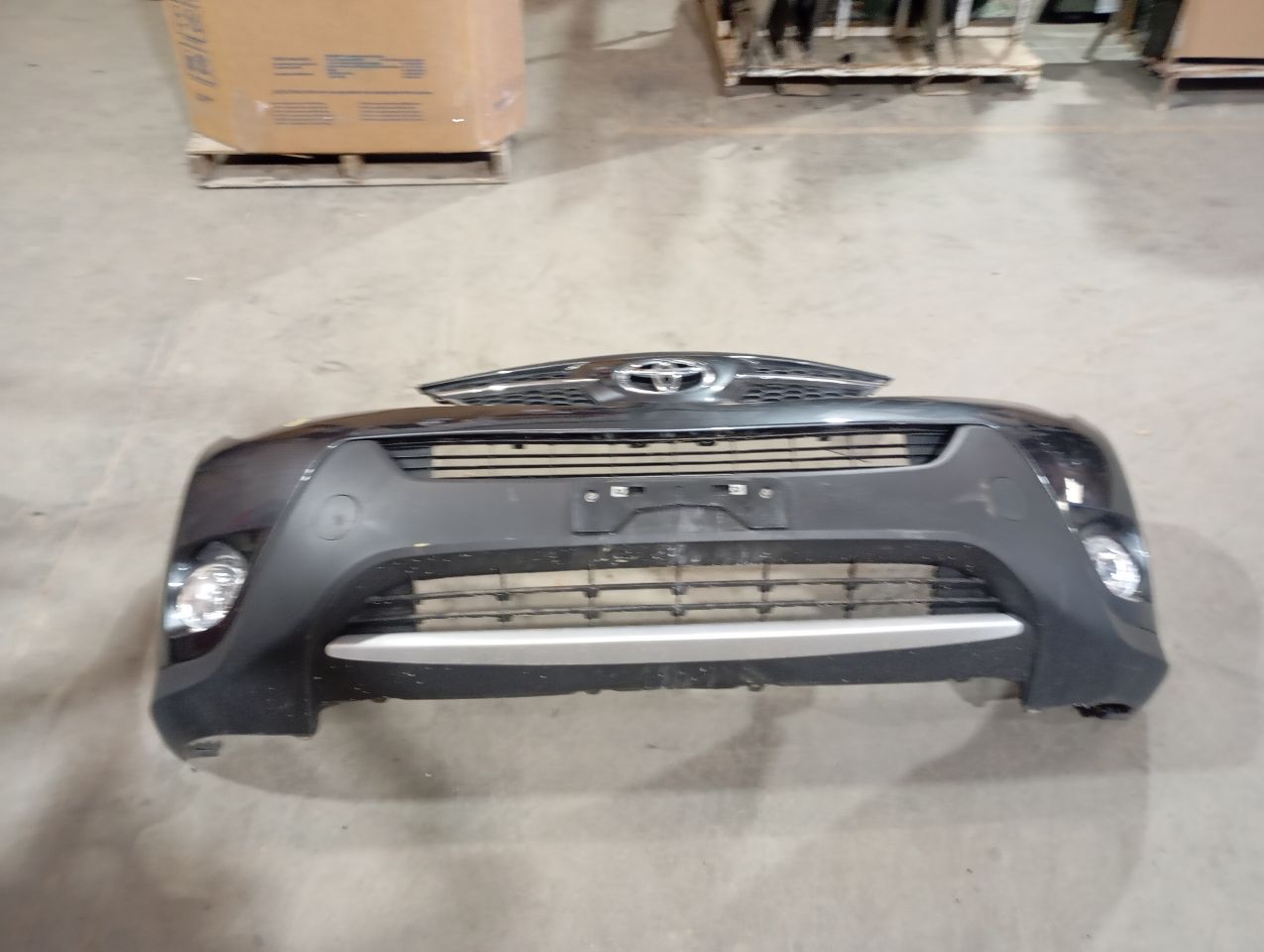 2014 Toyota RAV4 Bumper Assy, Front