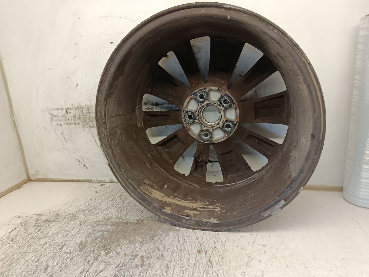 Part image 4