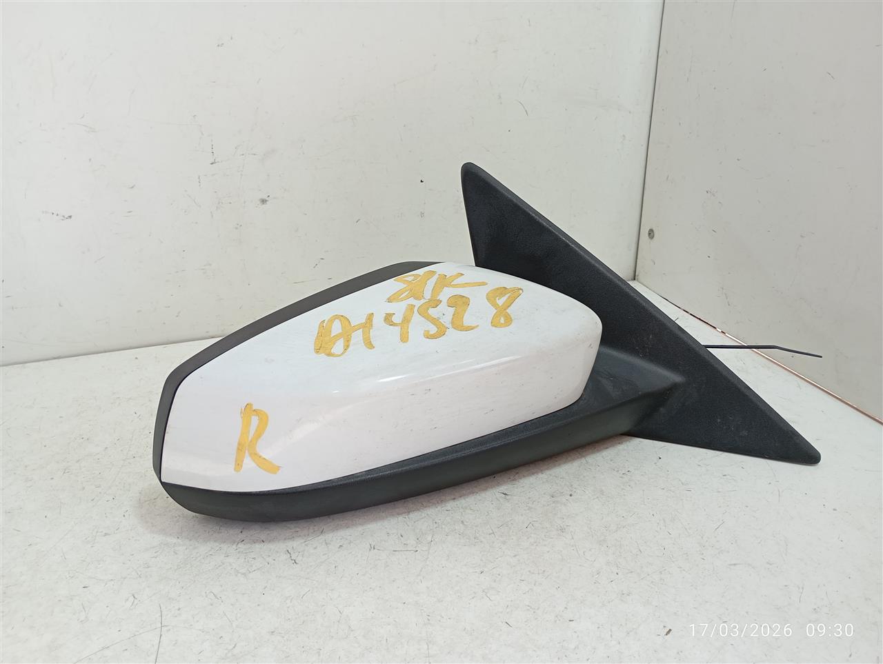 Part image 3