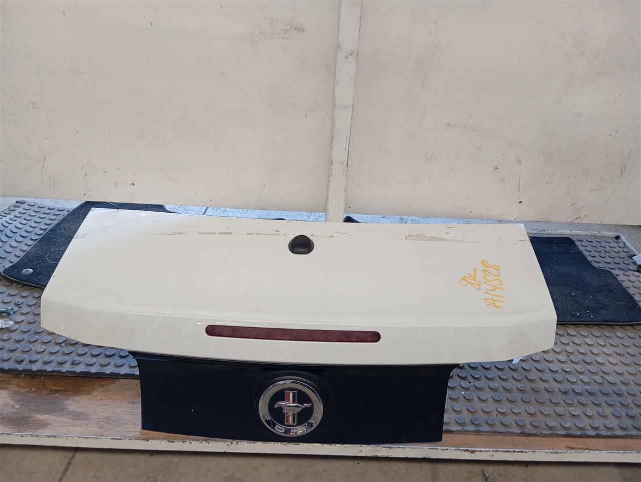 Part image 4