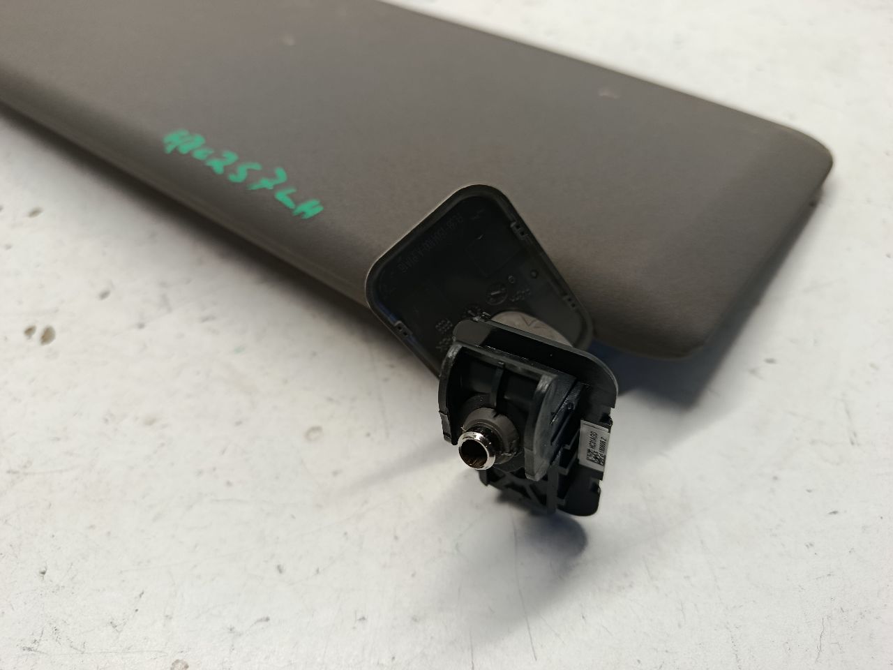 Part image 3