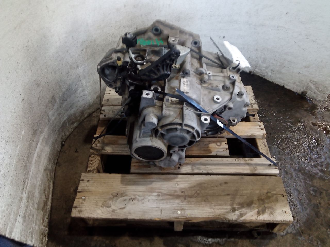 Part image 4