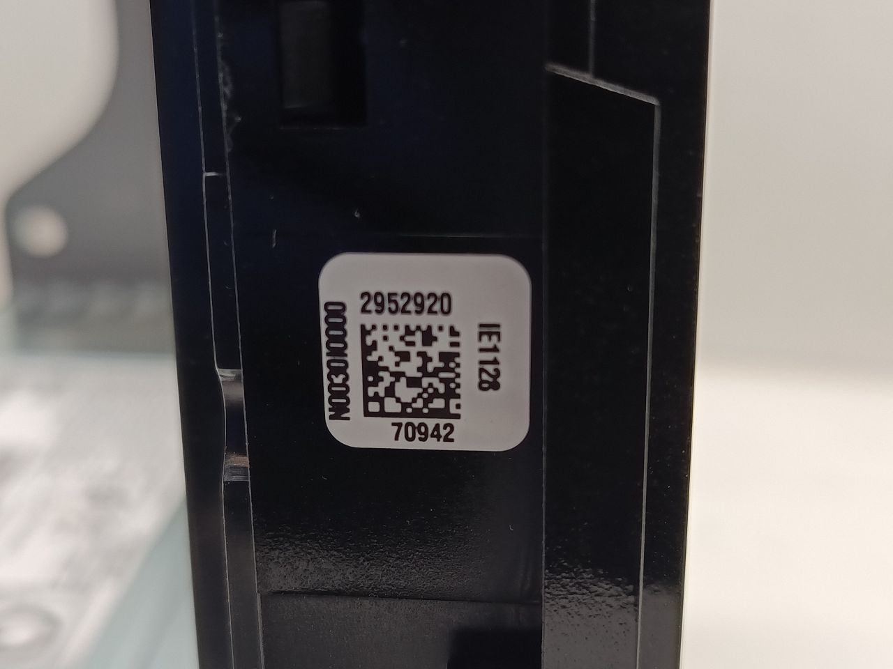 Part image 3