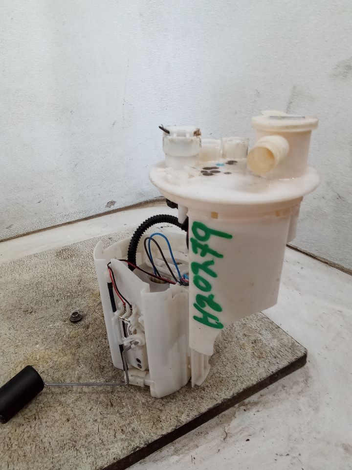 2012 Toyota CAMRY Fuel Pump
