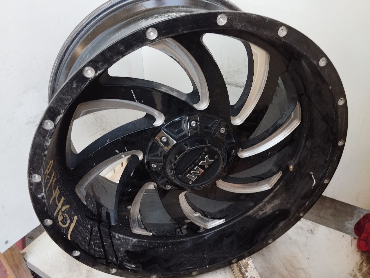 Part image 10