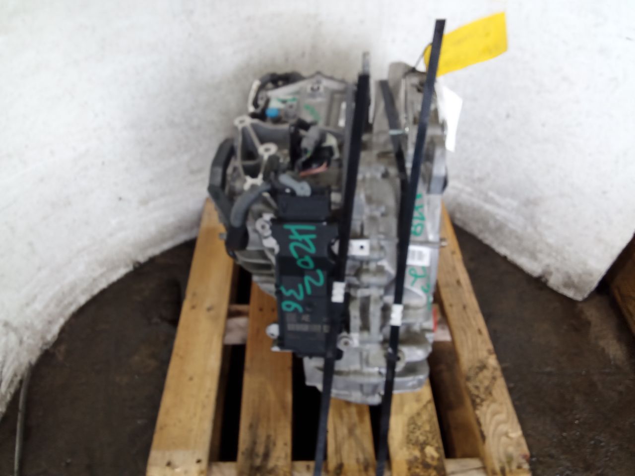 Part image 15