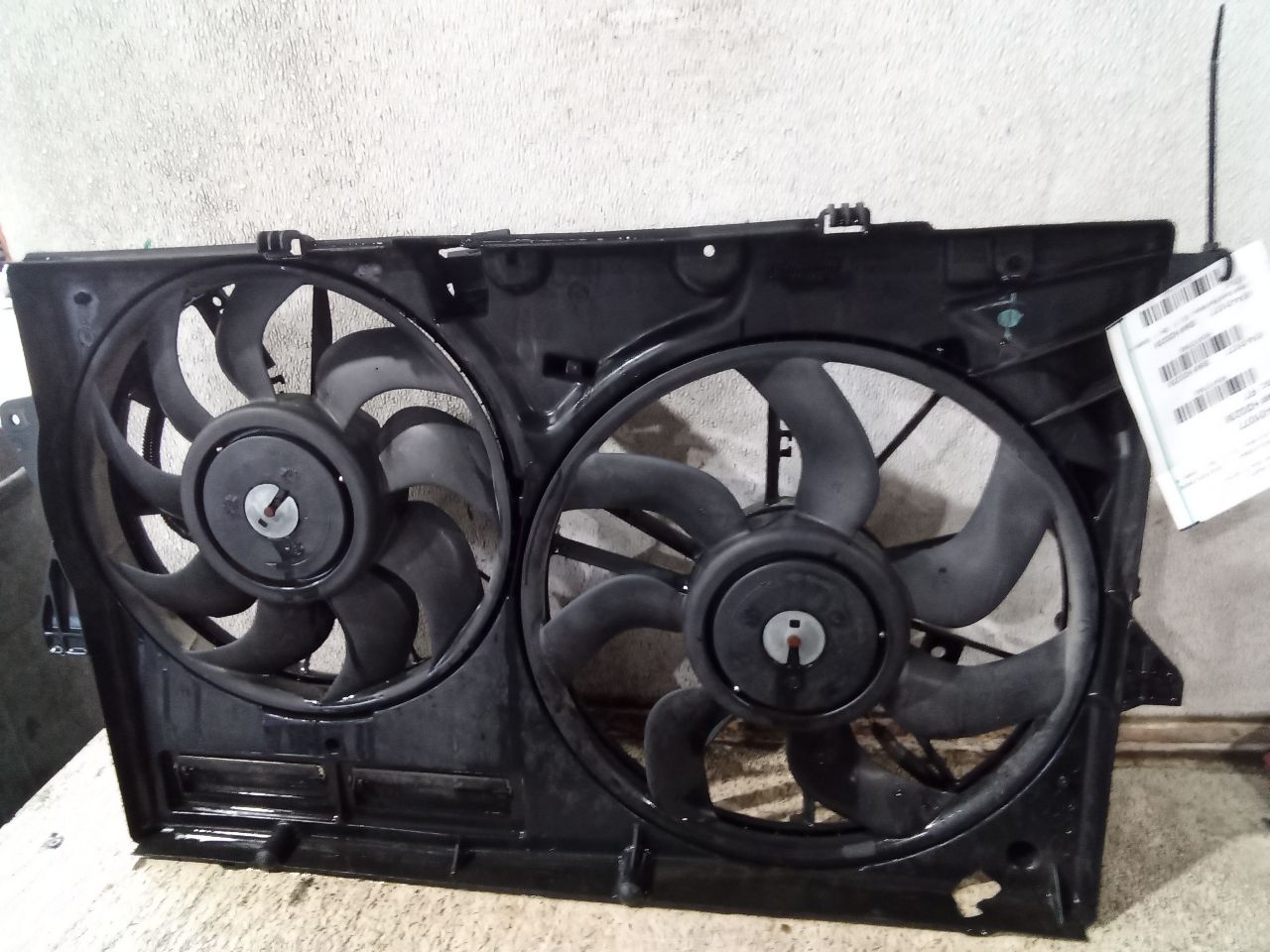 2016 Ford EXPLORER Rad Cond Fan Motor