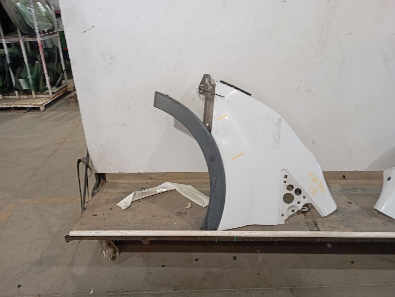 Part image 3