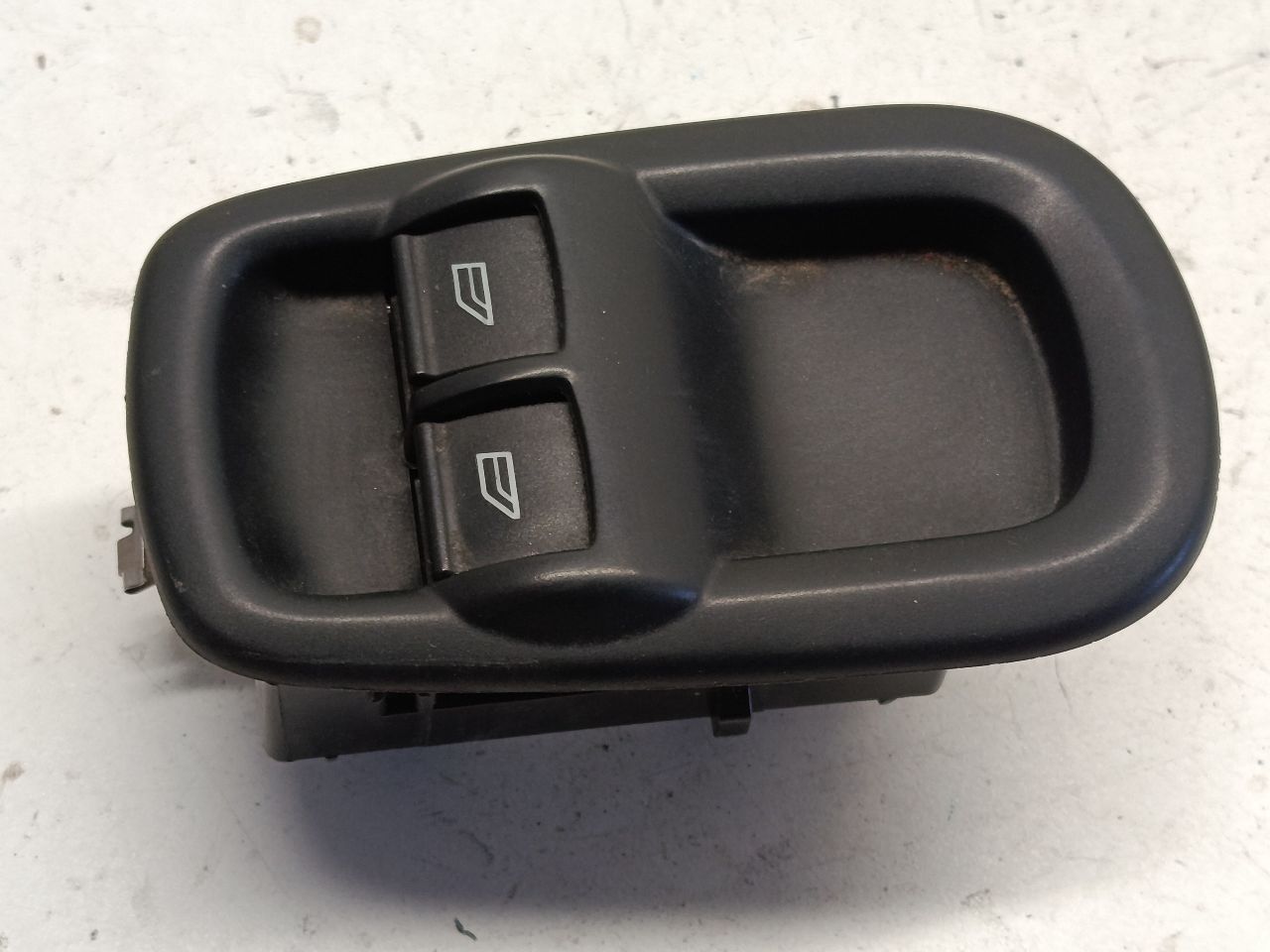 Used 2017 Ford TRANSIT 150 Front Door Switch - Stock #H20346