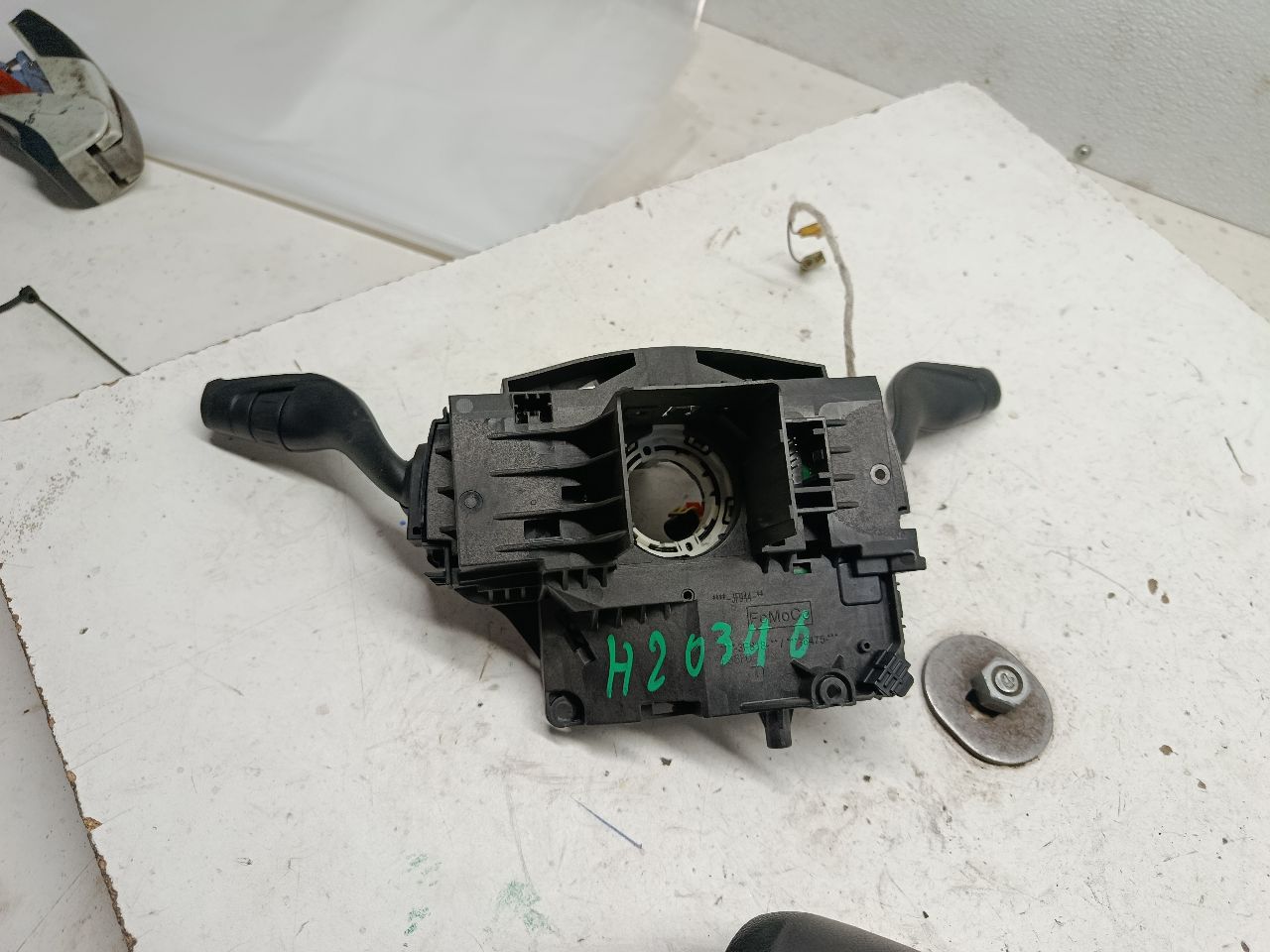 Part image 3