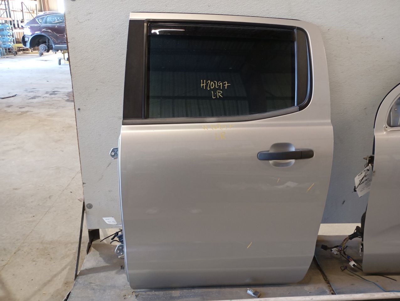 Part image 4