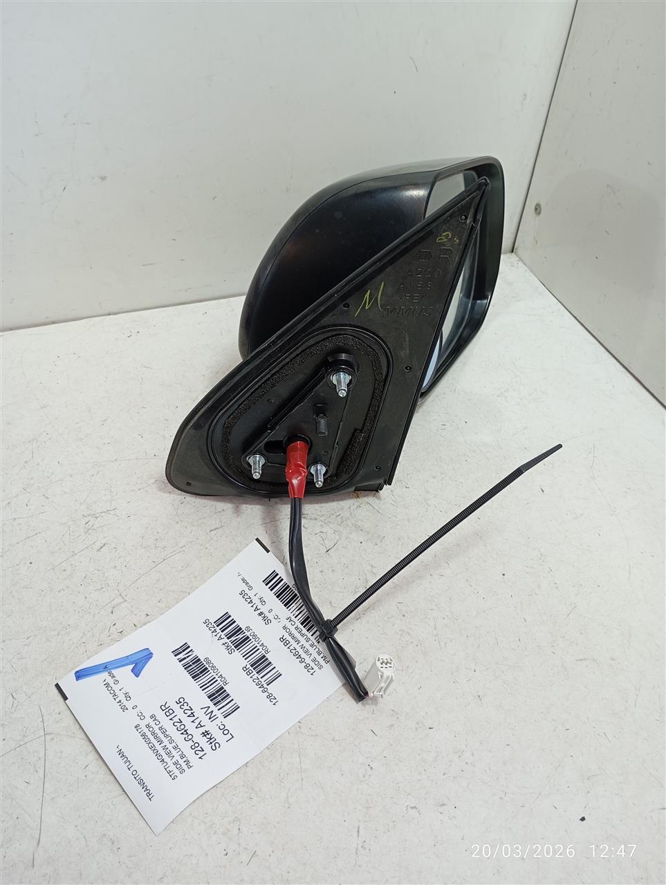 Used 2014 Toyota TACOMA signal lamp (painted) - Stock #A14235