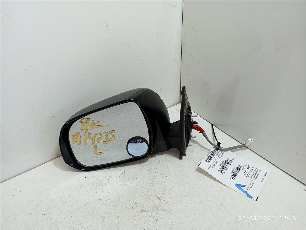 Used 2014 Toyota TACOMA signal lamp (painted) - Stock #A14235