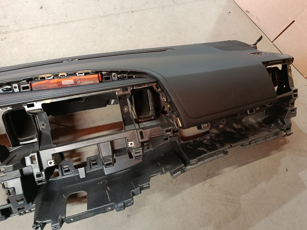Part image 3