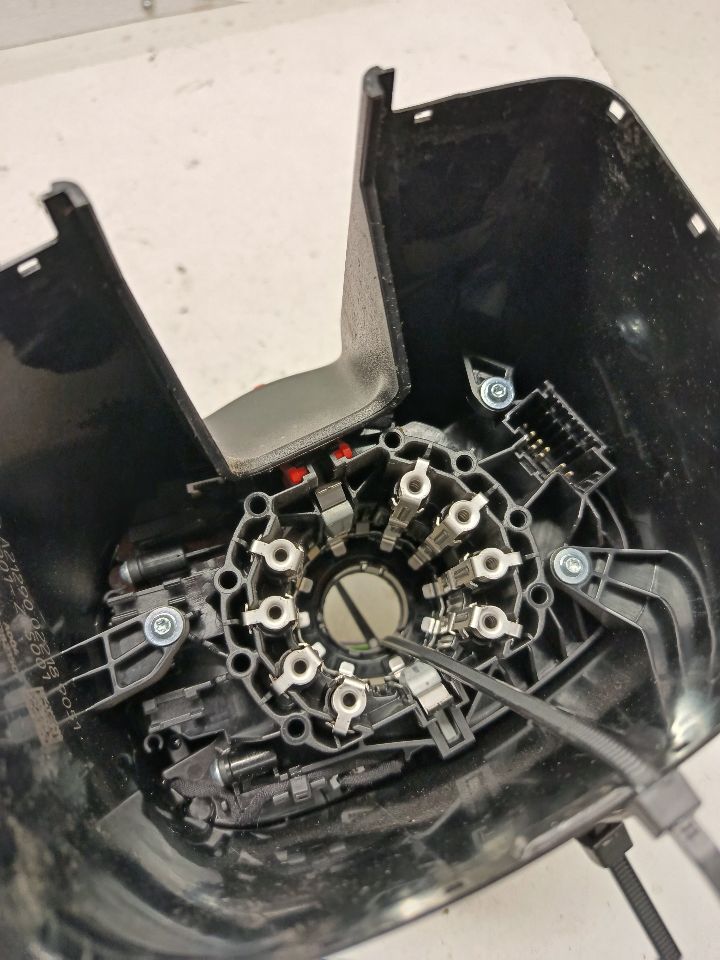 Part image 8