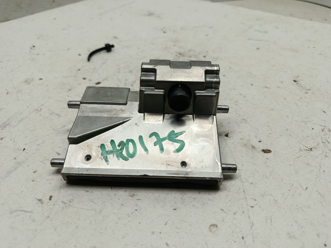 Part image 4