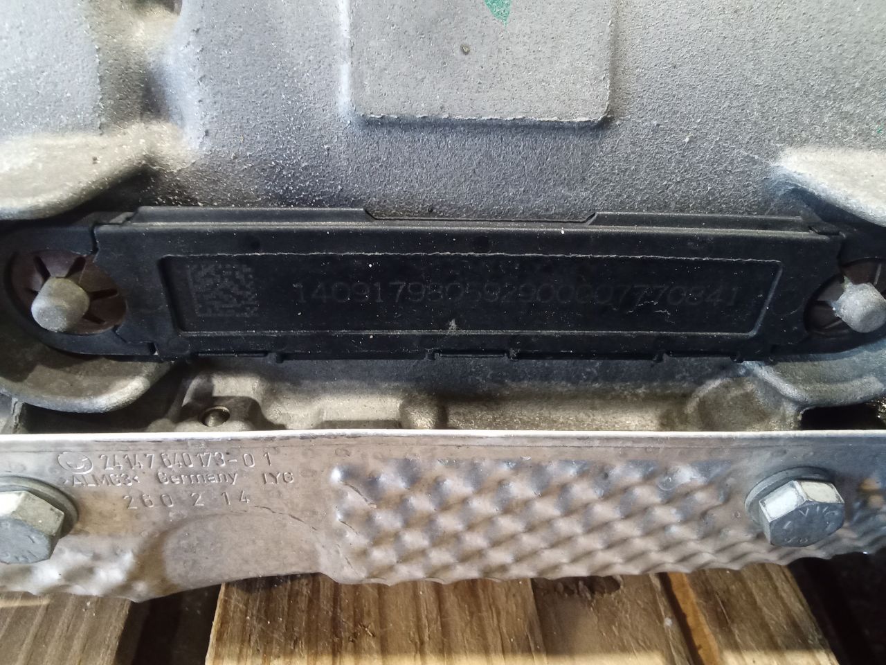 Part image 2