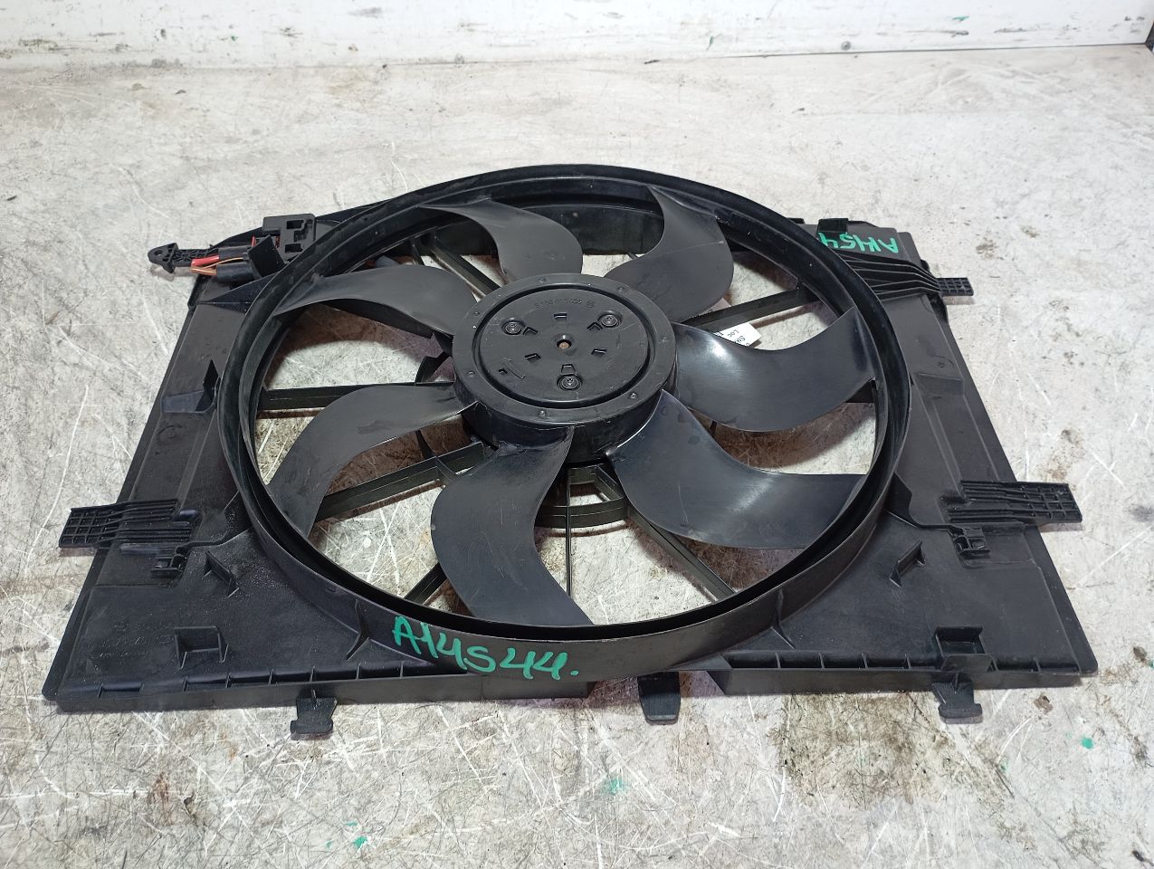 Part image 4