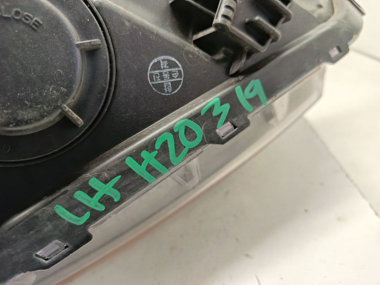 Part image 4