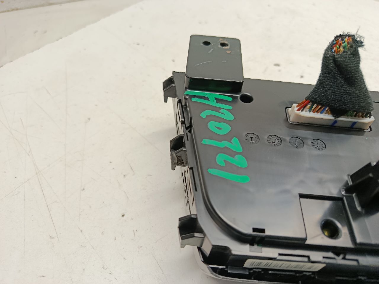 Part image 3
