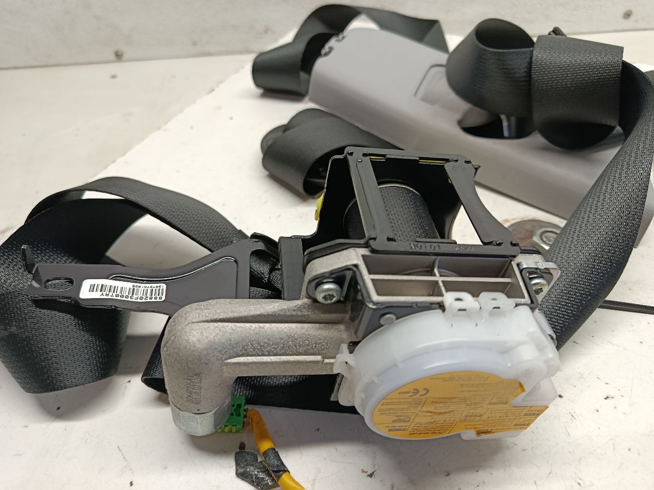 Part image 3