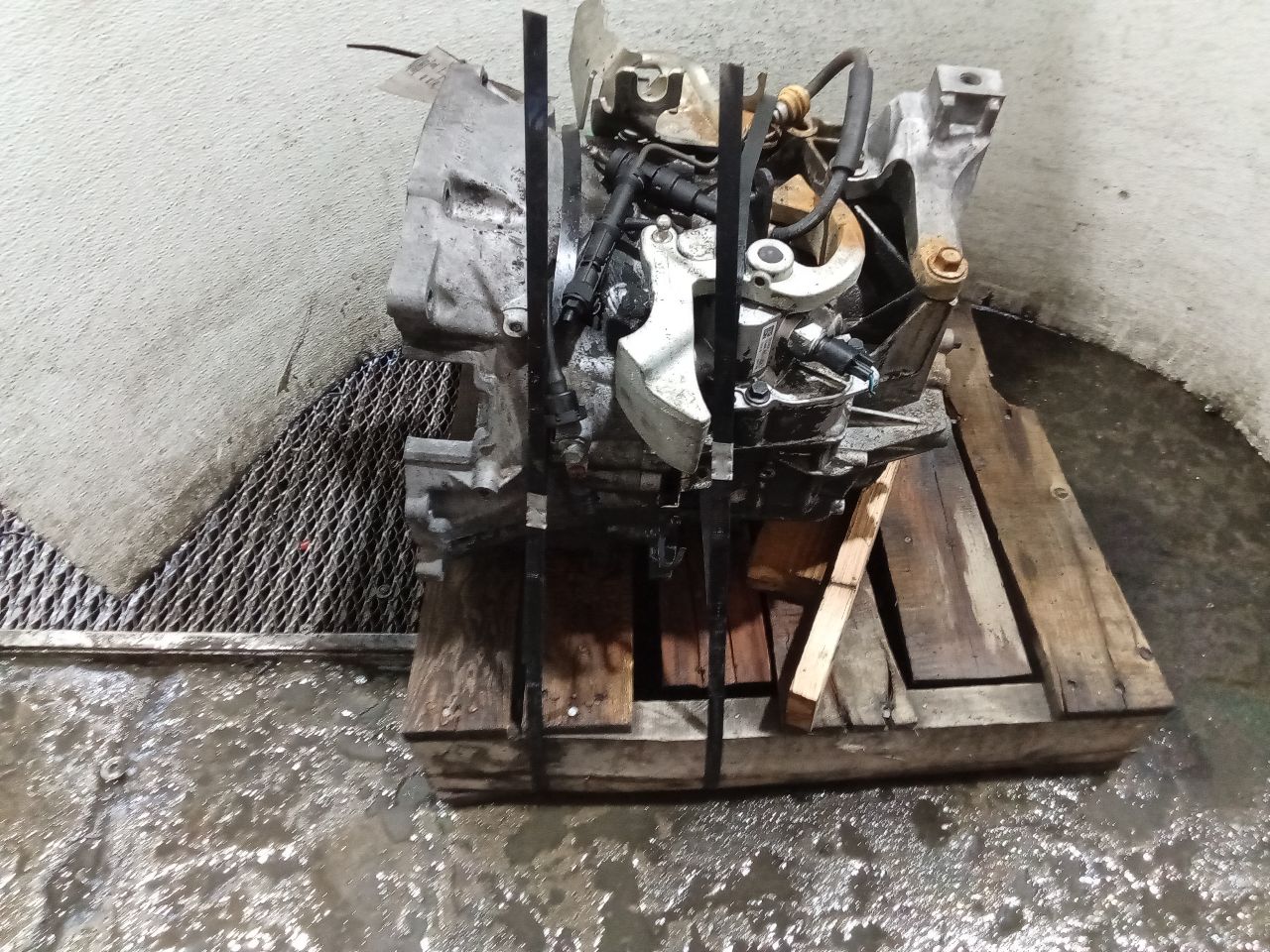 Part image 4