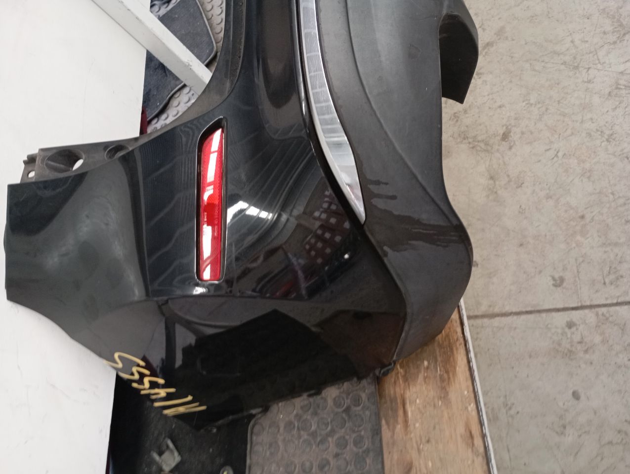 Part image 4